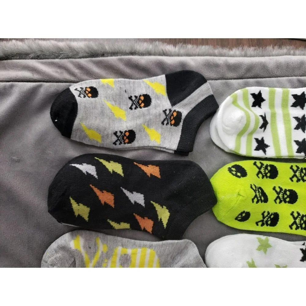 Boy's Small 6/7 Skull Lighting Bolt‎ Novelty Orange Black Gray NEW WITHOUT TAGS